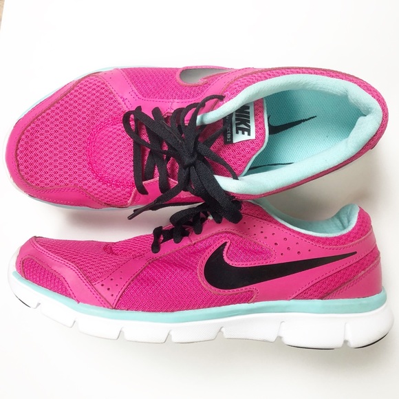 nike flex pink and black